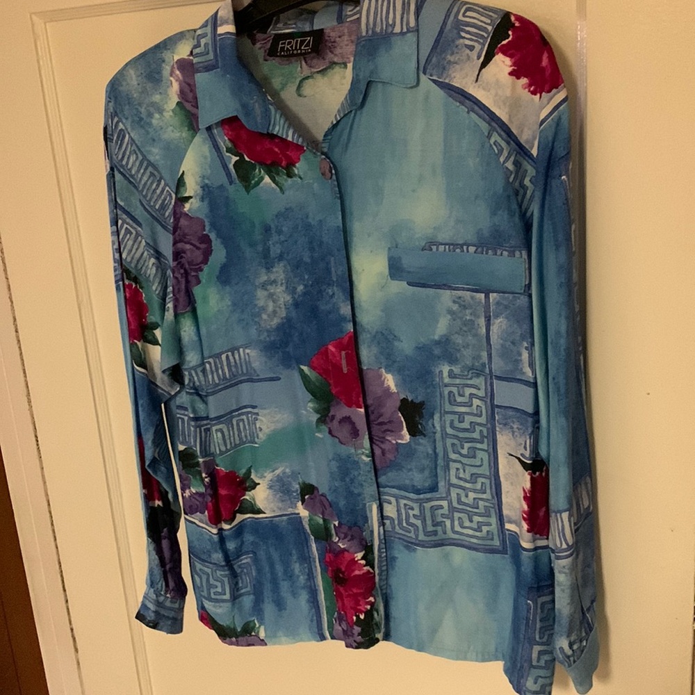1980’s Vintage Long sleeve Shirt Shoulder Pads